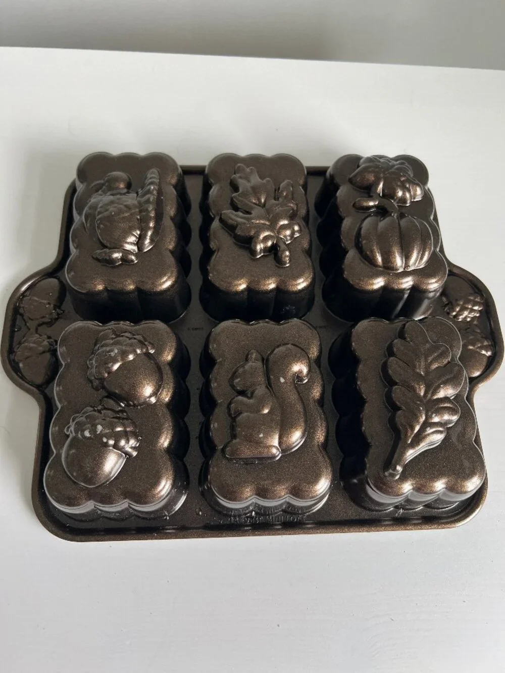 Nordic Ware Harvest Mini Loaf Pan 5 cups - Bronze